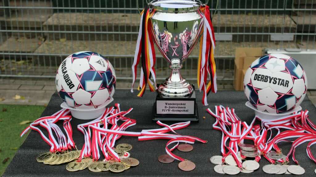 Pokal und Medaillen