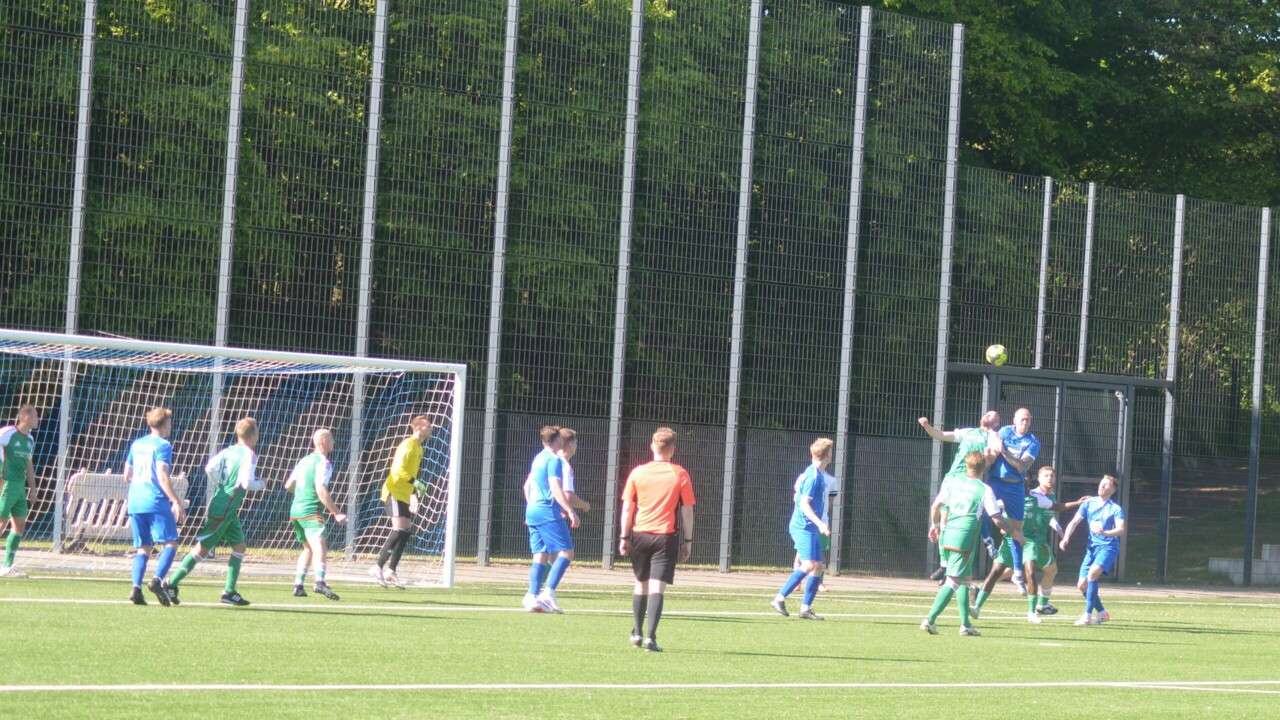 Wanne 11 gewinnt Ortsderby